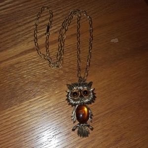 Vintage Womens Owl Necklace